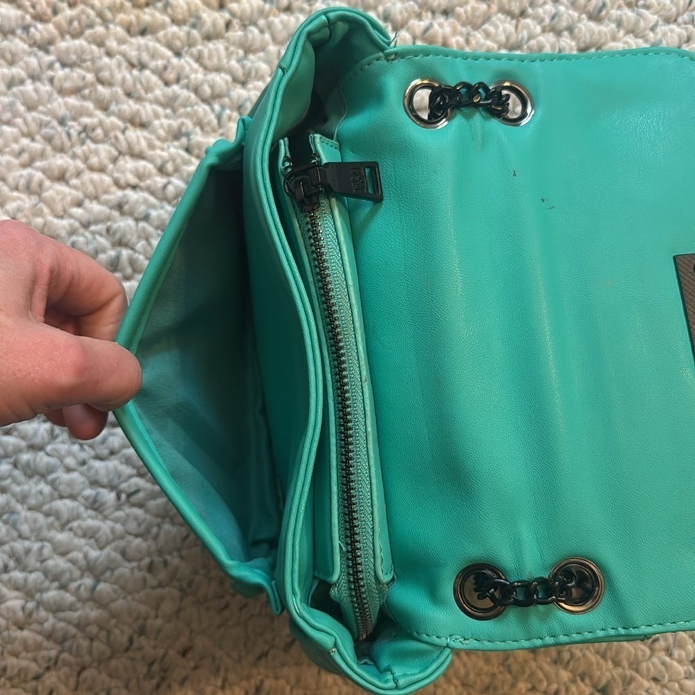 Badgley Mischka Aqua Quilted Bag - Picture 4 of 5